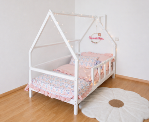 Kinderbett mit Beinen (Modell 1)