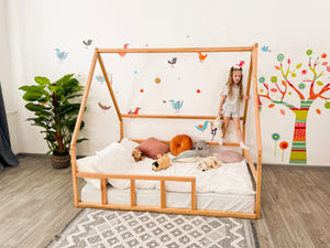 Montessori-Bodenbett für Kleinkinder - Hausbett Kinder - Kletterbett - Kinderbett (Modell 1)