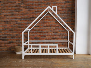 Montessori Hausbett für Kinder (Modell 15)