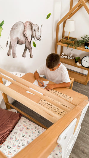 Monkey Set von Busywood (Bett & Tisch)