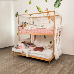Etagenbett mit Treppe – Einzelbett oben, Doppelbett unten (Ursa Major)