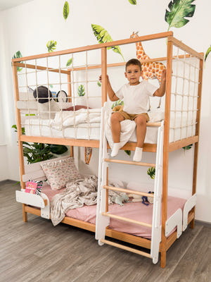 Etagenbett mit zwei gleich großen Liegeflächen (Ursa Minor Bett)