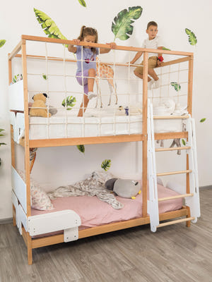 Etagenbett mit zwei gleich großen Liegeflächen (Ursa Minor Bett)