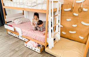 Montessori Jungle Bett – Etagenbett mit optionalem Tisch und Schubladen