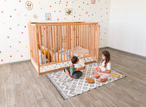 Montessori Bodenbett mit extra hohem Rausfallschutz und Lattenrost (Oasis Bett)