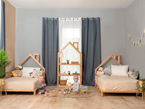 Montessori Hausbett für Kleinkinder mit Füßen (Modell 3)