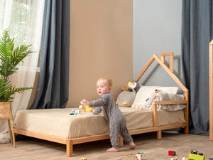 Montessori Hausbett für Kleinkinder mit Füßen (Modell 3)
