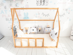 Montessori Bodenbett mit Lattenrost und Klettergerüst (Modell 1)