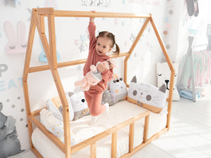 Montessori Bodenbett mit Lattenrost und Klettergerüst (Modell 1)
