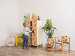 Montessori Lern-Kleiderschrank von Busywood