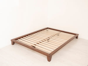 Zen-Rahmenbett