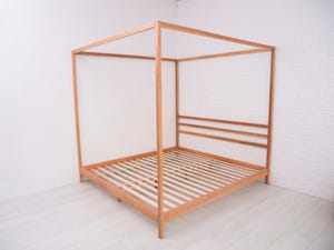 Jugendbett aus Holz mit Beinen und Lattenrost Twin, Full und Queen Size Bettrahmen (Modell 8)