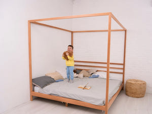 Jugendbett aus Holz mit Beinen und Lattenrost Twin, Full und Queen Size Bettrahmen (Modell 8)
