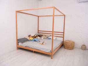 Jugendbett aus Holz mit Beinen und Lattenrost Twin, Full und Queen Size Bettrahmen (Modell 8)