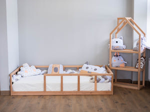 Montessori-Bodenbett mit Rausfallschutz (Modell 10)
